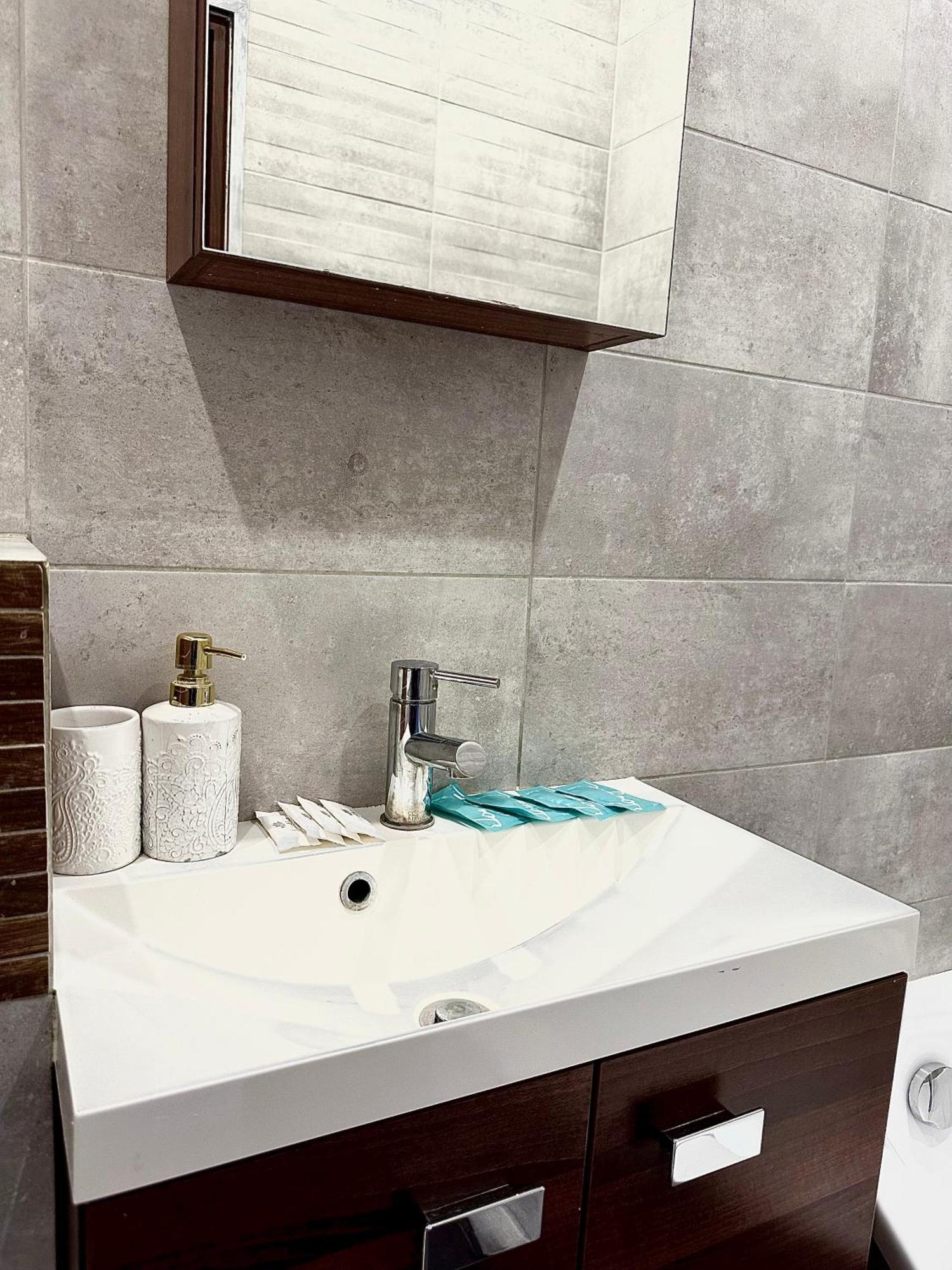 Appartamento Apartament Blisko Centrum Varsavia Esterno foto